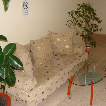 Hotel Lidia Kisinyov Kültér fotó