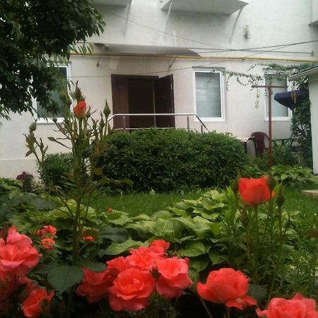 Hotel Lidia Kisinyov Kültér fotó