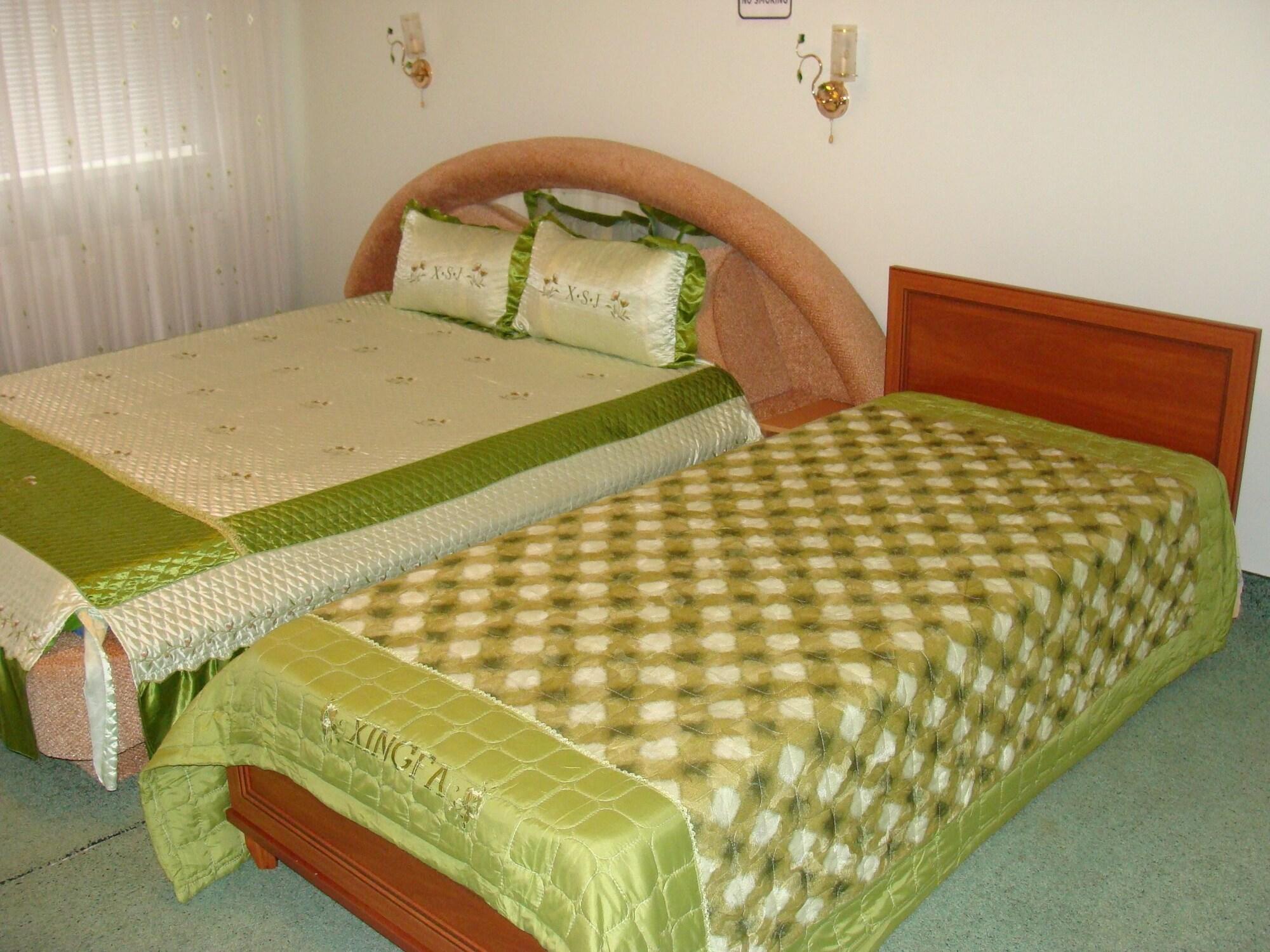 Hotel Lidia Kisinyov Kültér fotó