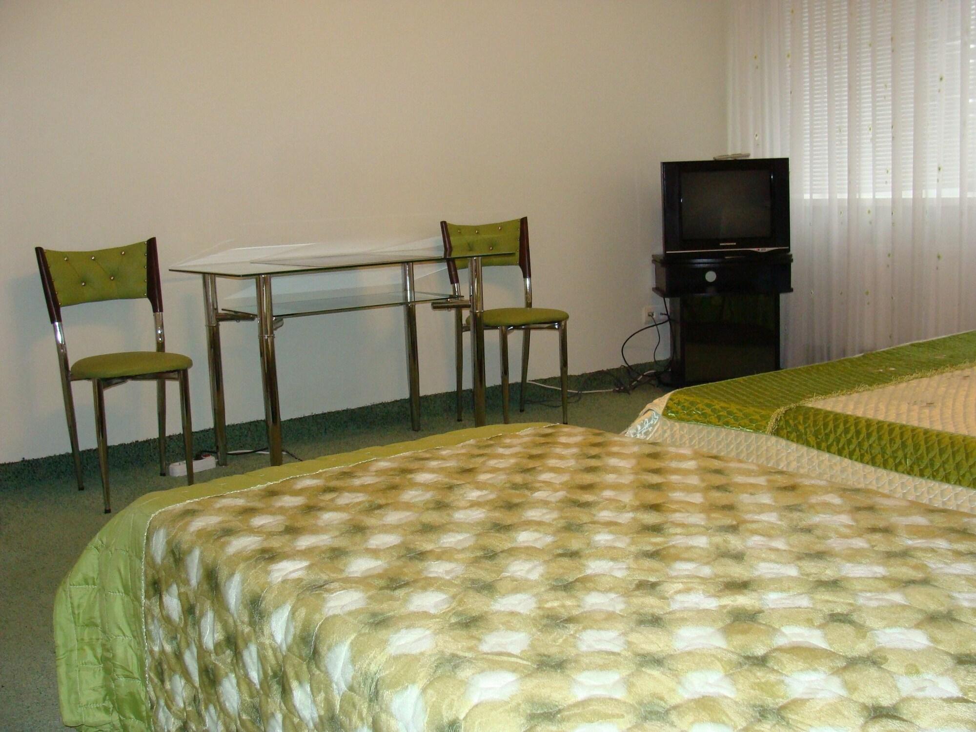 Hotel Lidia Kisinyov Kültér fotó