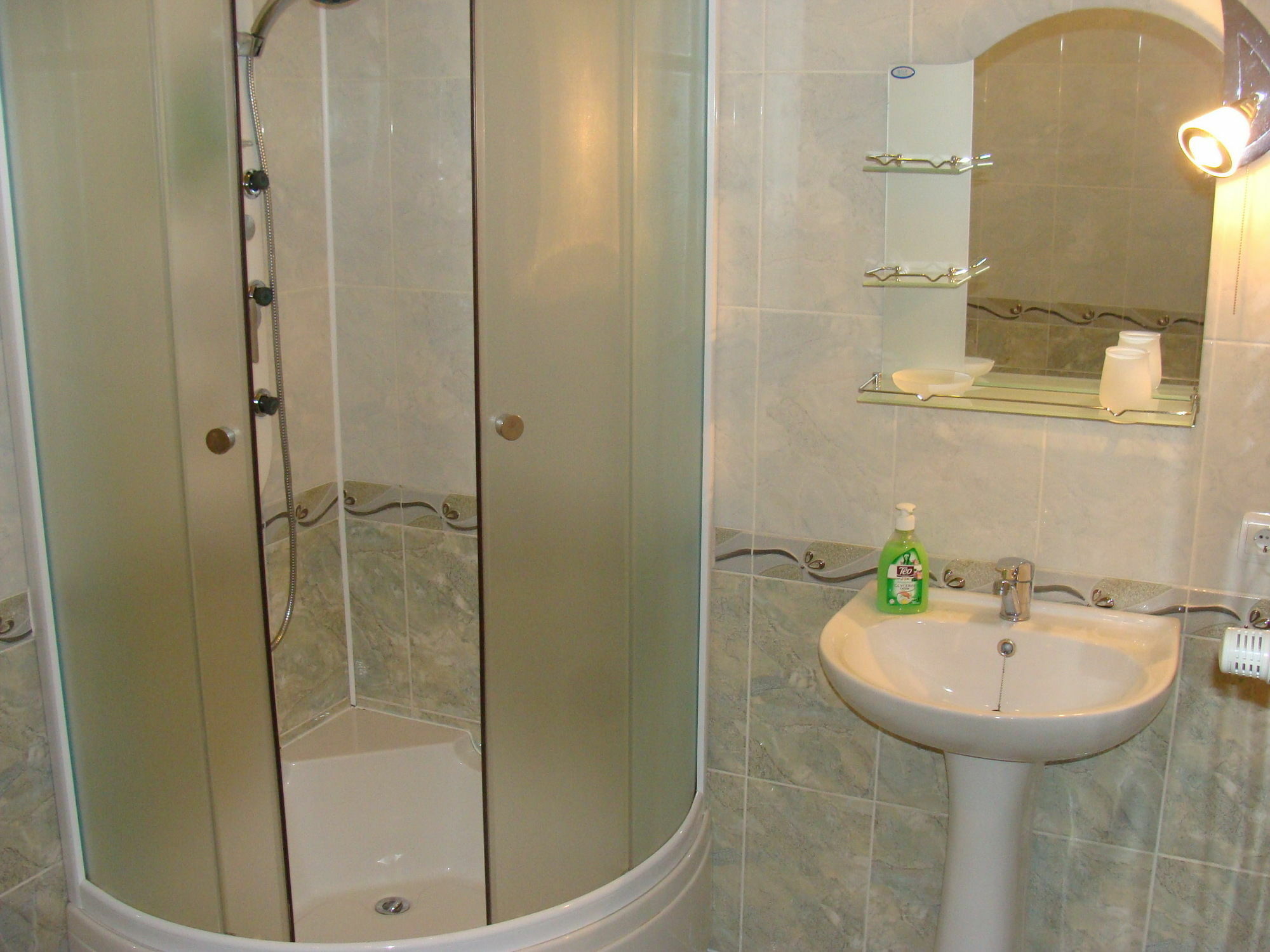 Hotel Lidia Kisinyov Kültér fotó